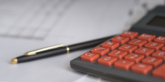 Foto tastiera e penna